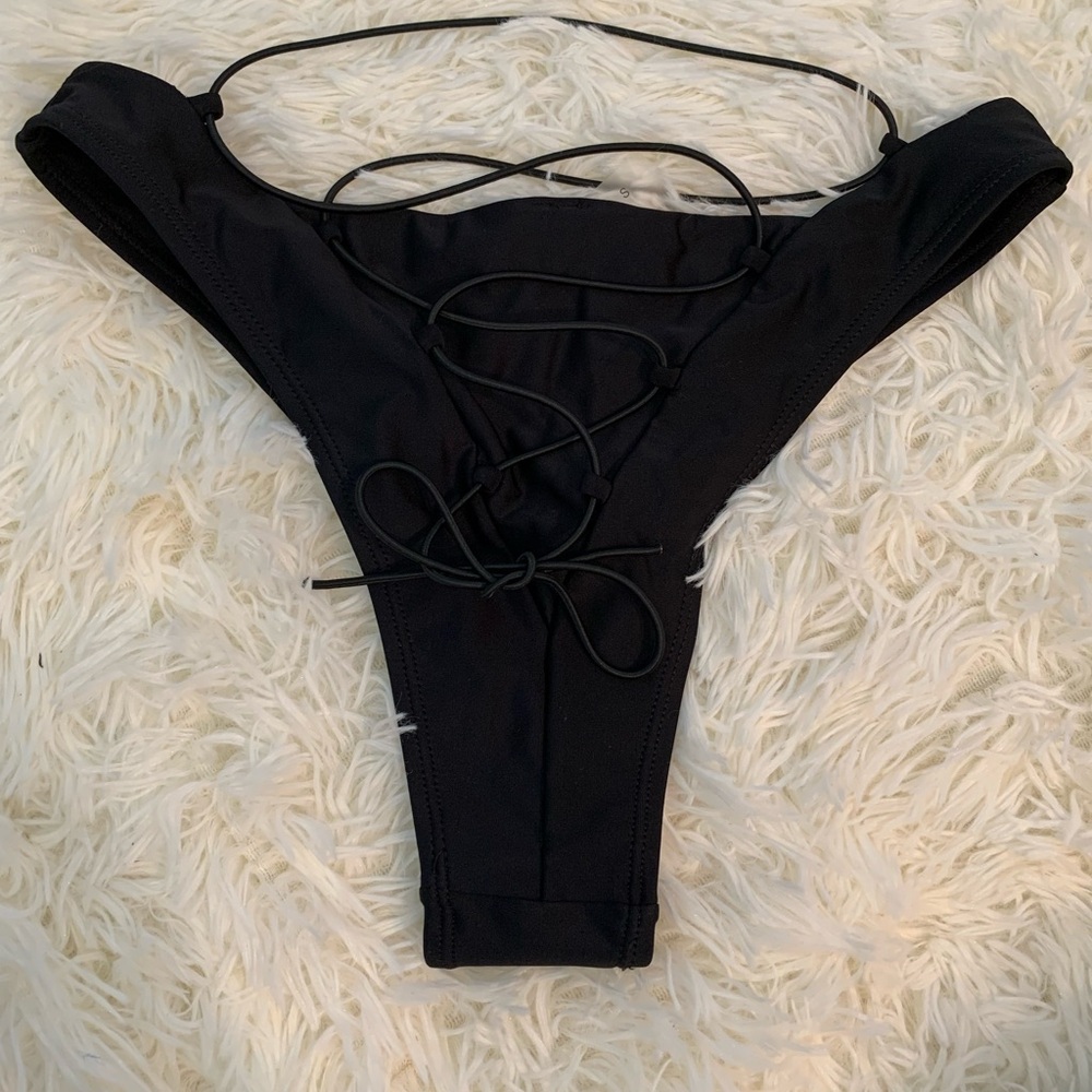 Small Bikini Bottoms That Tie in the Back Never Worn